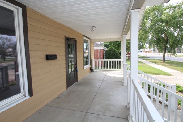 917 Broadway Ave, Mattoon, IL 61938